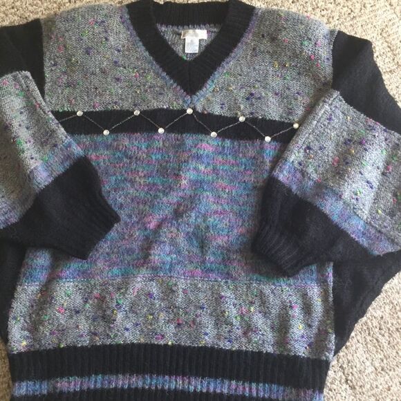 Beautiful sweater by Eminent size Large - Picture 1 of 5